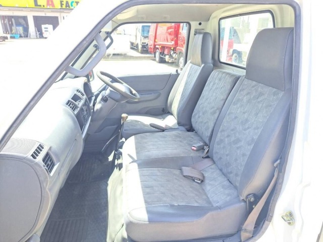 Mazda BONGO TRUCK 2002 8499180-15