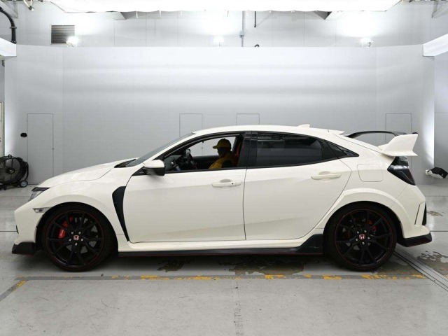 Honda CIVIC 2018 8510431-4