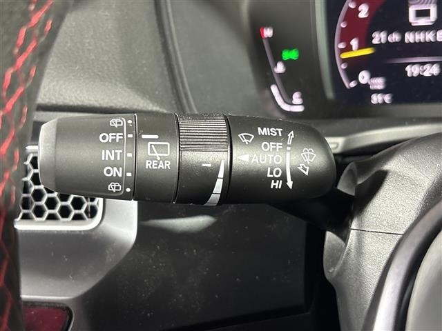 Honda CIVIC 2023 8510452-13