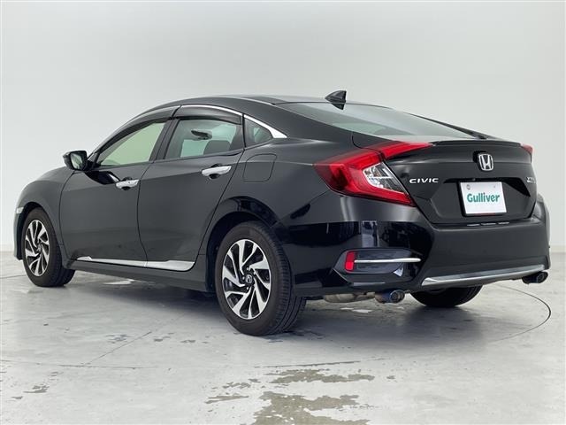 Honda CIVIC 2018 8510460-15