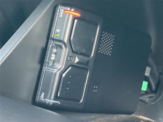 Honda CIVIC 2021 8510467-6