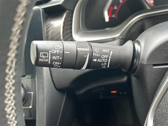 Honda CIVIC 2018 8510469-12