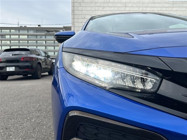 Honda CIVIC 2018 8510469-13