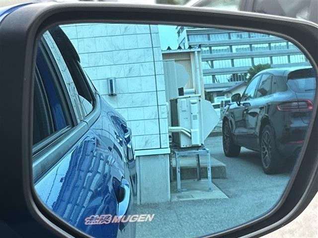 Honda CIVIC 2018 8510469-25