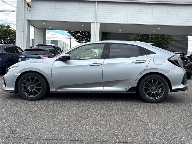 Honda CIVIC 2018 8510483-23