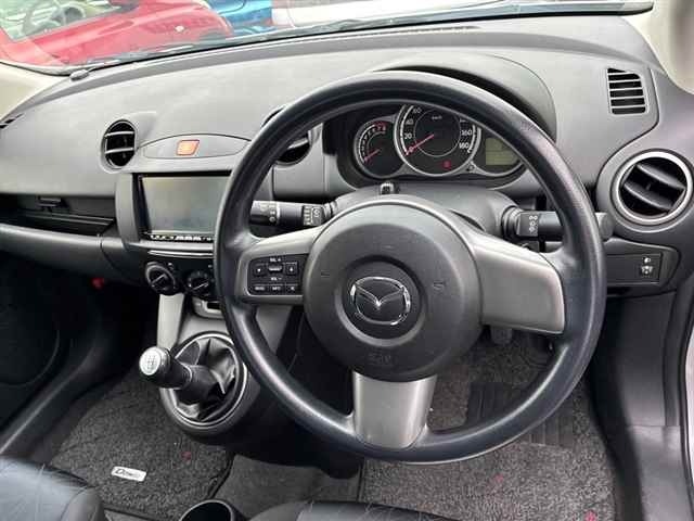 Mazda DEMIO 2011 8505162-3
