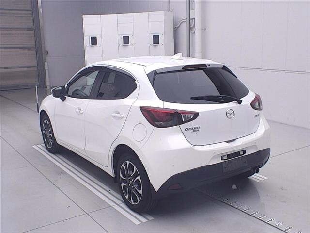 Mazda DEMIO 2017 8505620-1