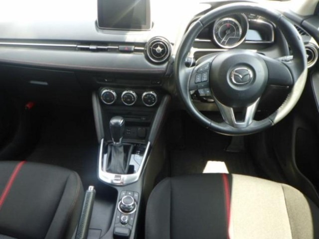 Mazda DEMIO 2016 8505622-3