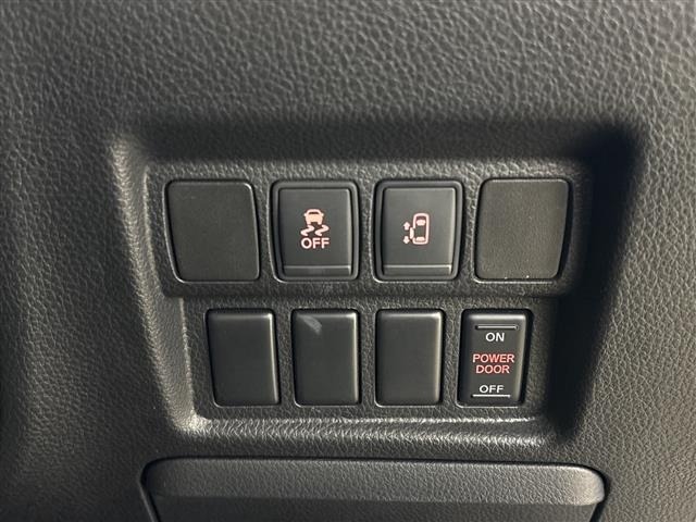 Nissan ELGRAND 2015 8506317-1