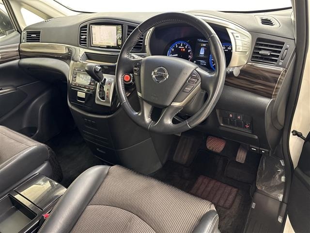 Nissan ELGRAND 2015 8506317-11