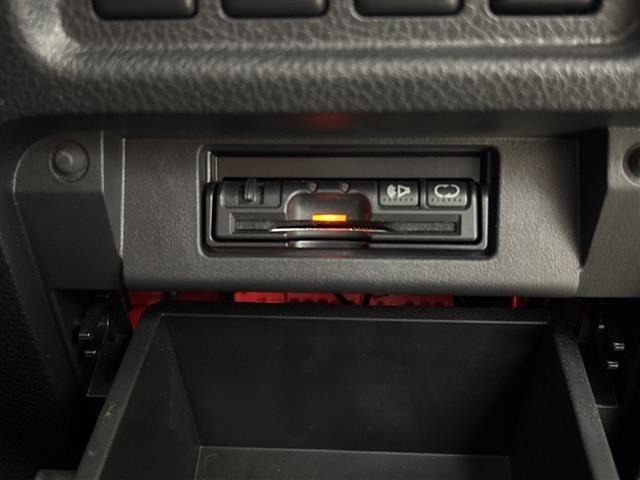 Nissan ELGRAND 2015 8506317-18