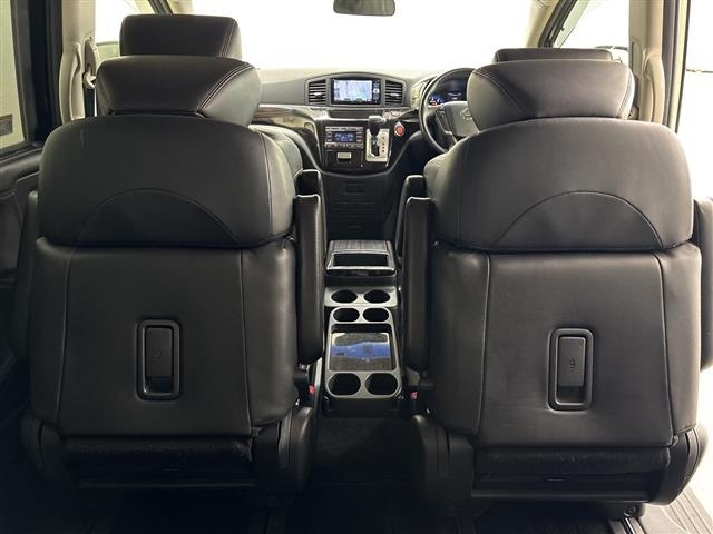 Nissan ELGRAND 2015 8506317-2
