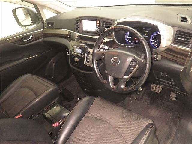 Nissan ELGRAND 2015 8506321-3