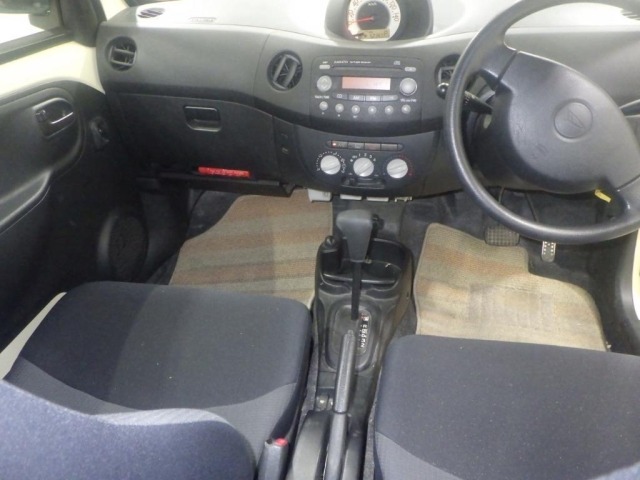Daihatsu ESSE 2009 8504302-3