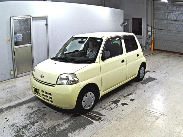 Daihatsu ESSE 2009 8504302-4