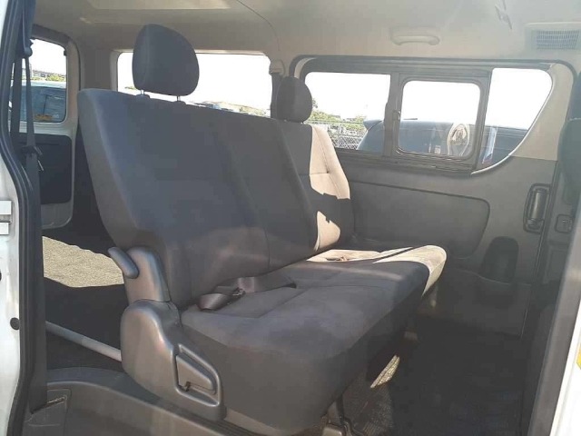 Toyota HIACE VAN 2014 8506418-11