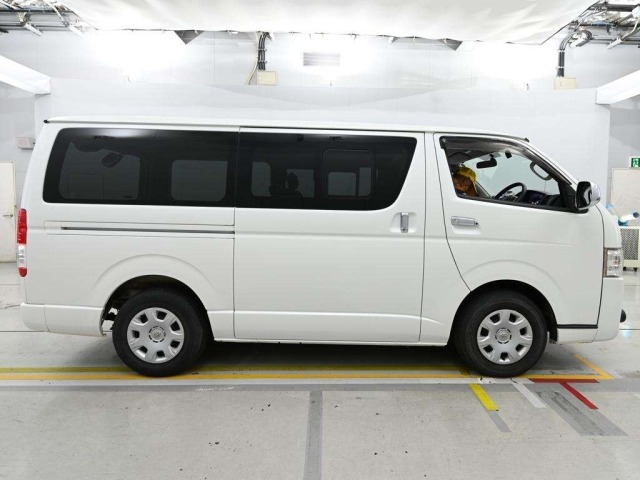 Toyota HIACE VAN 2014 8506418-3
