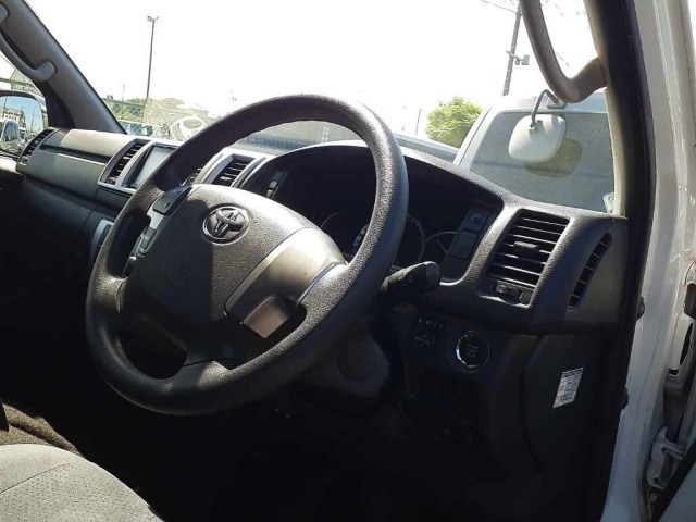 Toyota HIACE VAN 2014 8506418-9