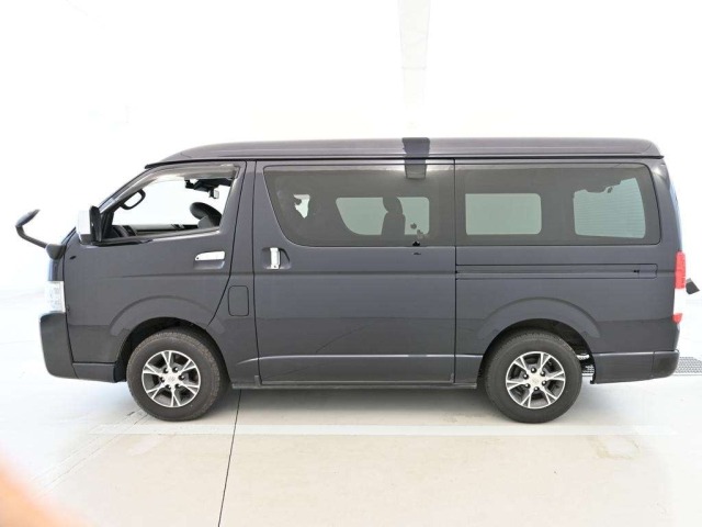 Toyota HIACE VAN 2022 8506434-4