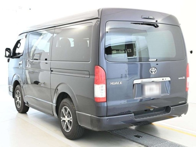 Toyota HIACE VAN 2022 8506434-6