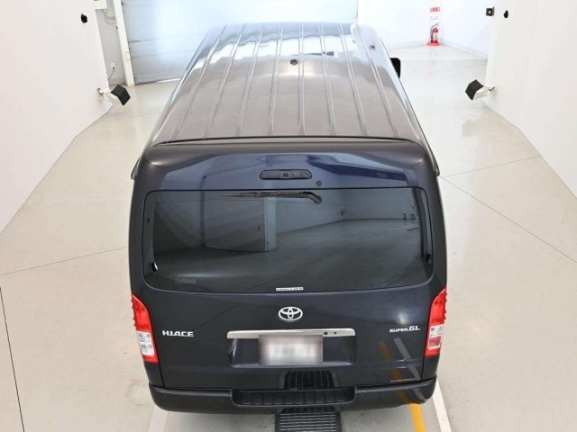 Toyota HIACE VAN 2022 8506434-8