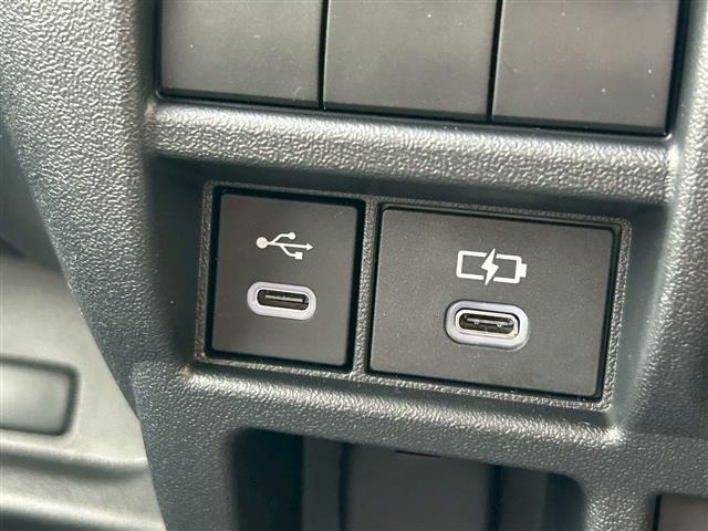 Toyota HIACE VAN 2026 8506576-11