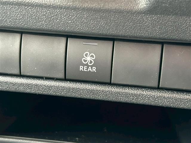 Toyota HIACE VAN 2026 8506576-12
