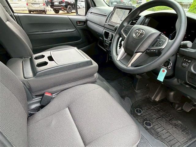 Toyota HIACE VAN 2026 8506576-22