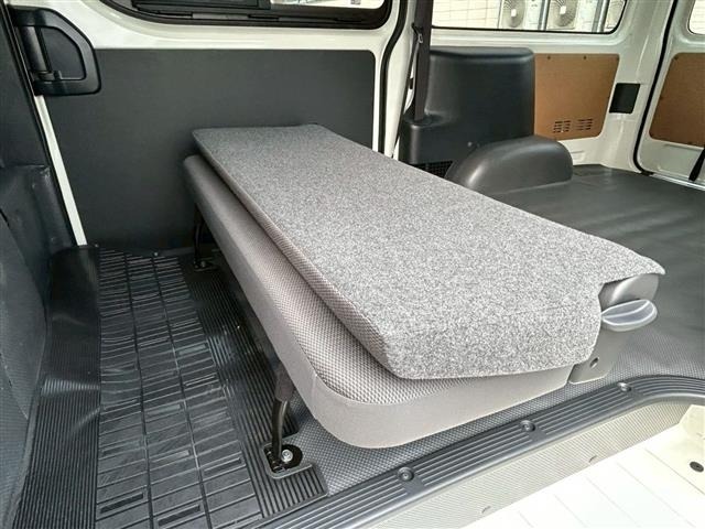Toyota HIACE VAN 2026 8506576-6