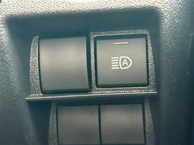 Toyota HIACE VAN 2026 8506576-9