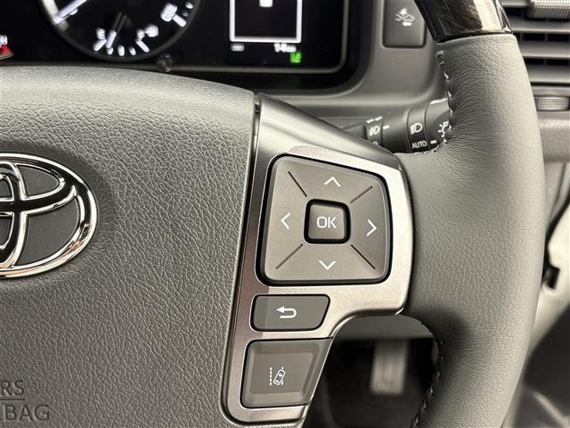 Toyota HIACE VAN 2026 8506583-1