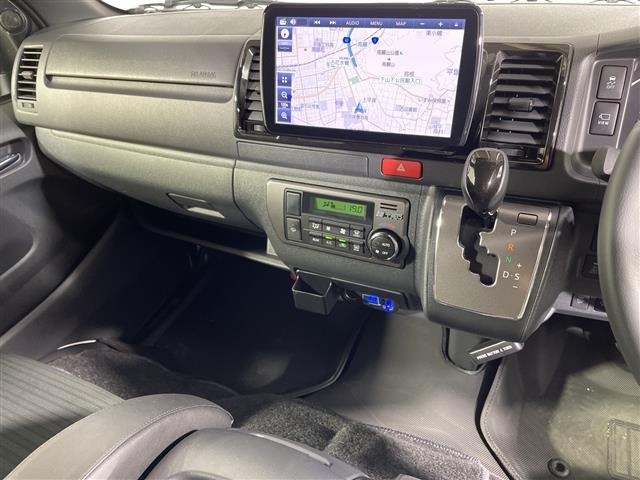 Toyota HIACE VAN 2025 8506586-12