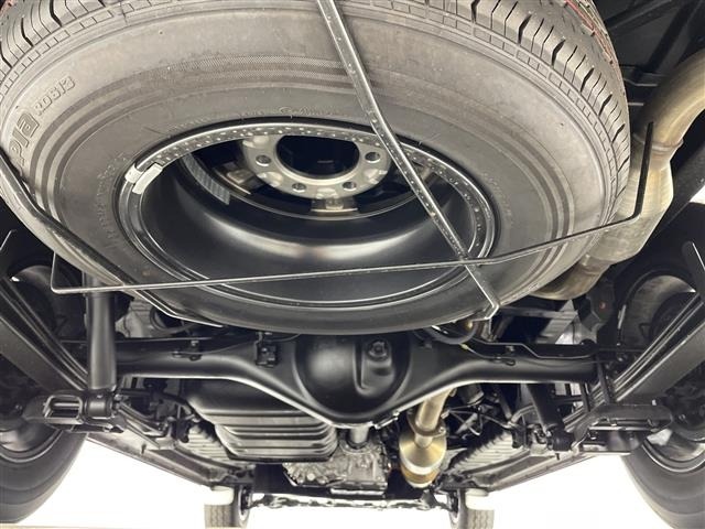 Toyota HIACE VAN 2025 8506586-13
