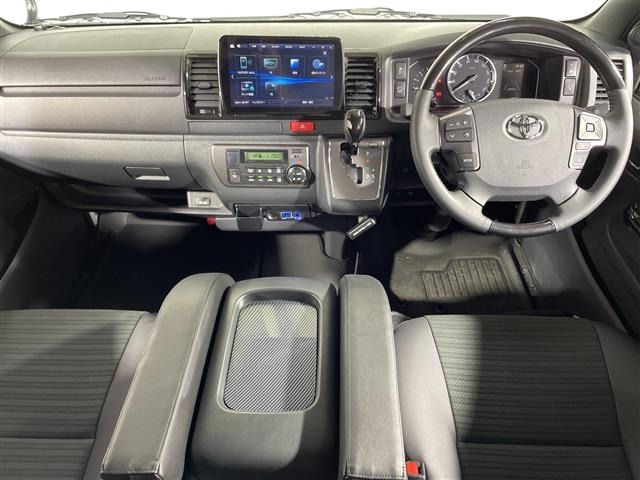 Toyota HIACE VAN 2025 8506586-15