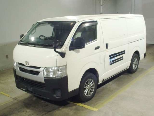 Toyota HIACE VAN 2021 8506602-0
