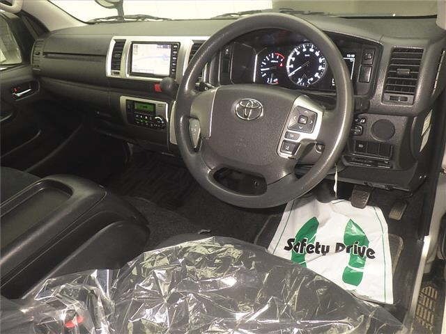 Toyota HIACE VAN 2021 8506847-3