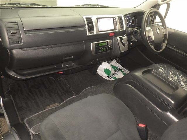 Toyota HIACE VAN 2021 8506847-4