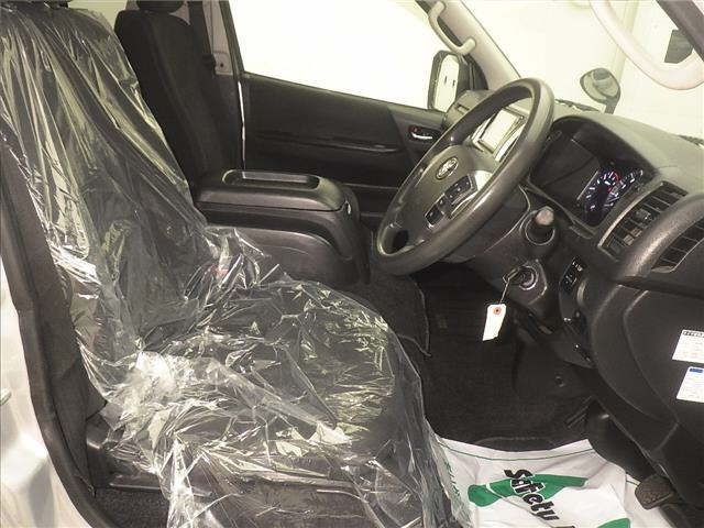 Toyota HIACE VAN 2021 8506847-5