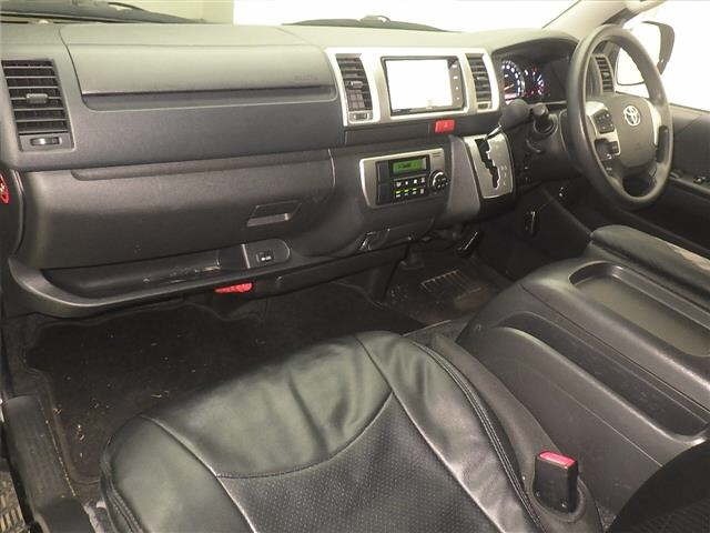 Toyota HIACE VAN 2017 8506850-4