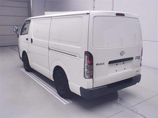 Toyota HIACE VAN 2016 8506852-1