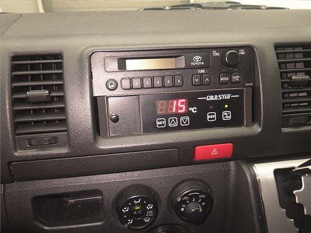 Toyota HIACE VAN 2016 8506852-6