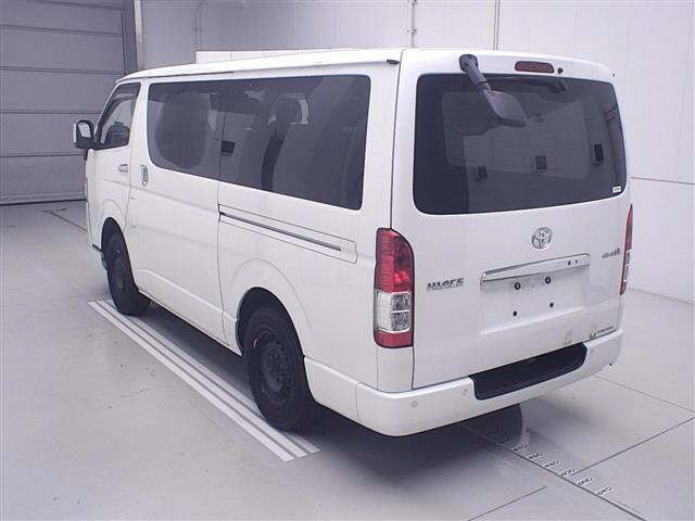 Toyota HIACE VAN 2023 8506855-1
