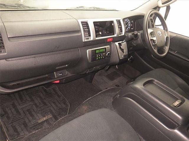 Toyota HIACE VAN 2023 8506855-4