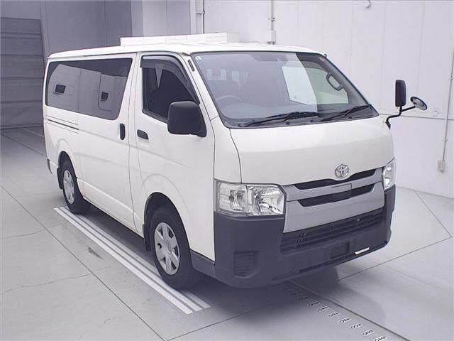Toyota HIACE VAN 2018 8506856-0