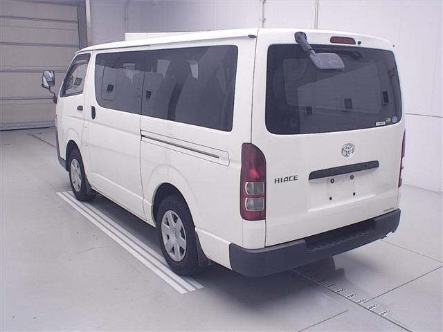 Toyota HIACE VAN 2018 8506856-1