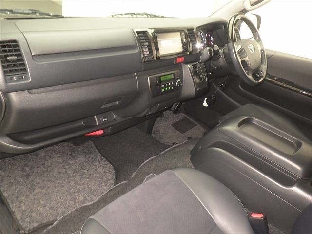 Toyota HIACE VAN 2018 8506857-4