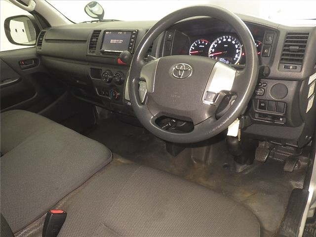 Toyota HIACE VAN 2020 8506859-3