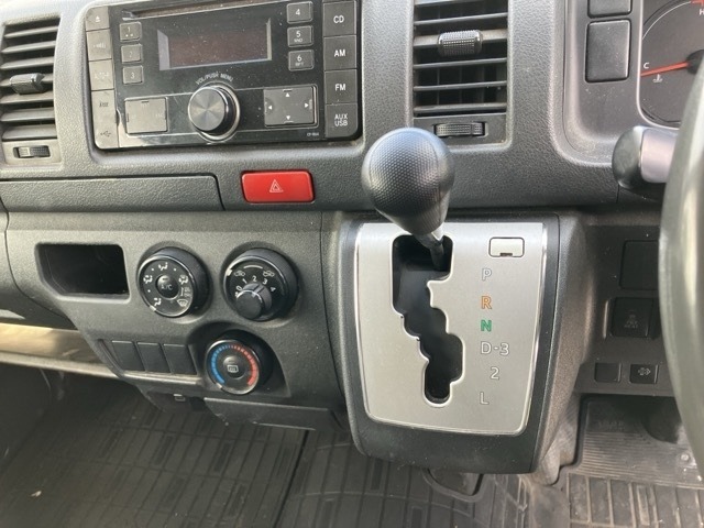 Toyota HIACE VAN 2016 8506974-5