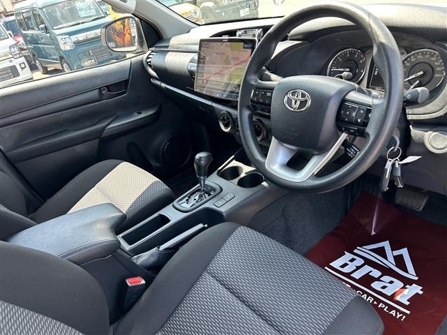 Toyota HILUX 2022 8498751-3
