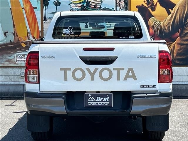 Toyota HILUX 2022 8498751-4